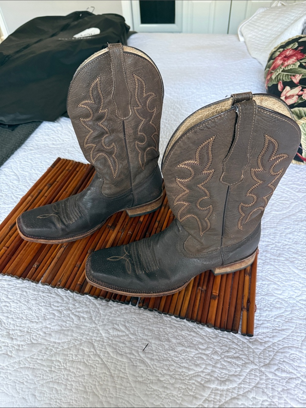 Circle G Brown Leather Cowboy Boots